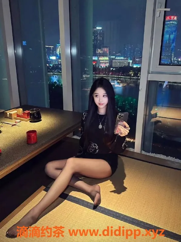 广州楼凤-妲姬24岁168cm C-陪洗裸吹服务，特价1000/80分钟