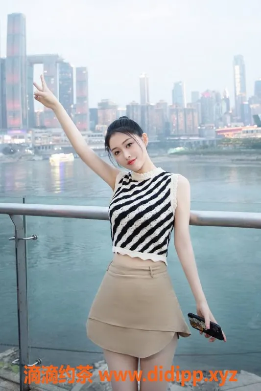 南京楼凤-建邺区潇潇，169身高D杯，亲亲情趣服务