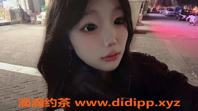 南京楼凤-秦淮区萌萌，162cm，18岁，800元起调情服务