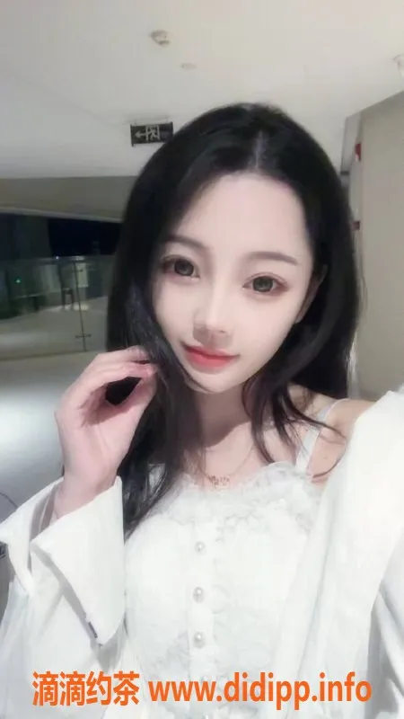 南京楼凤-安迪江宁区168cm大长腿，价格900p起