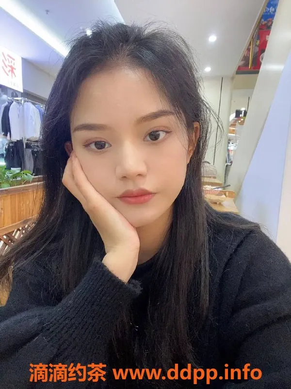 广州楼凤-海珠嫩妹小七，夜课鸳鸯浴6P价格超值