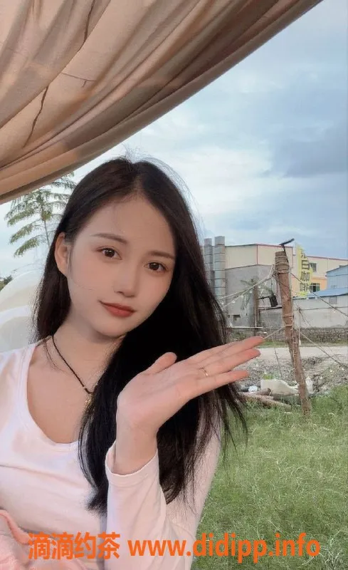 广州楼凤-白云御姐柒柒，夜课舌吻体验只需8P