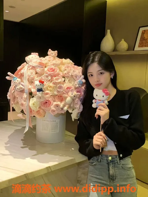 杭州楼凤-20岁佳悦，165cm C杯，超高配合，夜间兼职服务