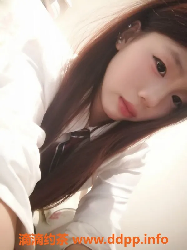 成都楼凤-成都小美 16岁匀称嫩妹 600元一次服务