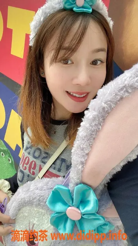 深圳楼凤-宝安艾薇，课费800，服务超赞！