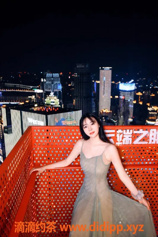 深圳楼凤-宝安艾薇，课费800，服务超赞！