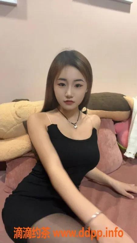 广州楼凤-天河嫩妹小希视频验证，700元起约