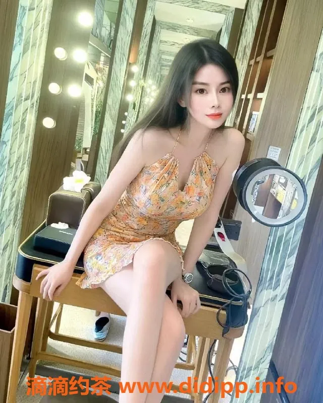 成都楼凤-27岁乐乐，天府二街高评分伴侣，500元/小时