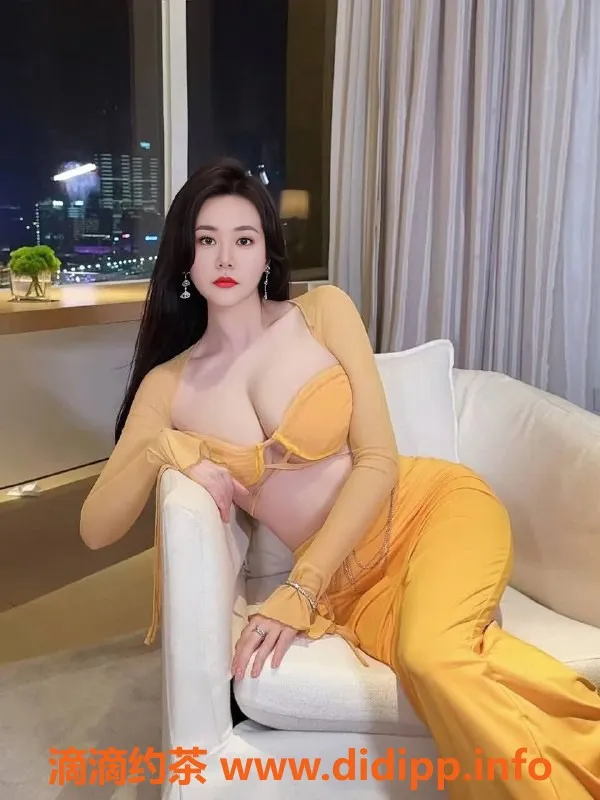 广州楼凤-天河巨乳可儿，800元尽享服务