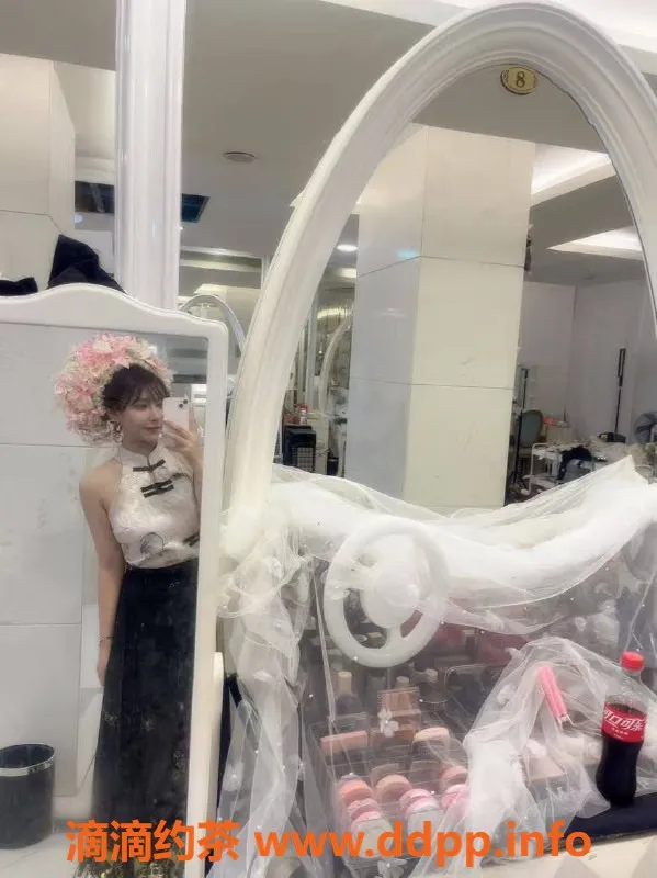 福州楼凤资源信息,台江区Ancy，24岁165cm，800元享鸳鸯浴服务