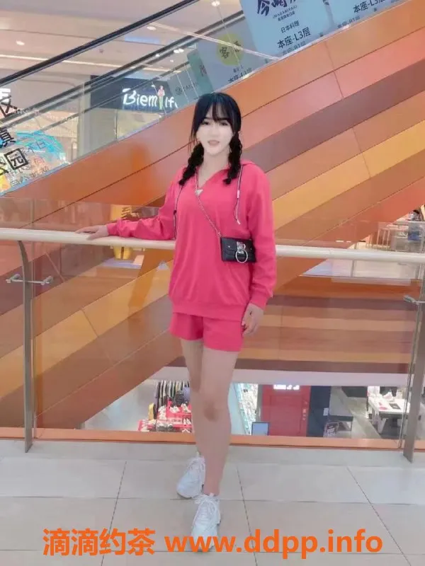 广州楼凤资源信息,小芳—29岁白云前凸后翘的伊人，166cm 36D