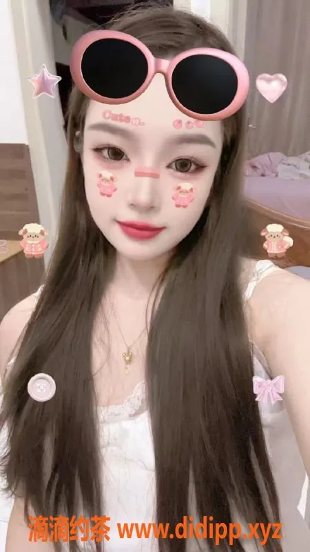 广州楼凤-荔湾区湫湫，21岁36C美女，价格亲民