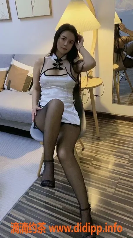 北京楼凤-朝阳百子湾波波，性感大胸引人注目