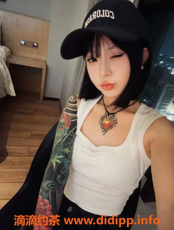 成都楼凤-成都忻雨，172cm大长腿，600元一次服务