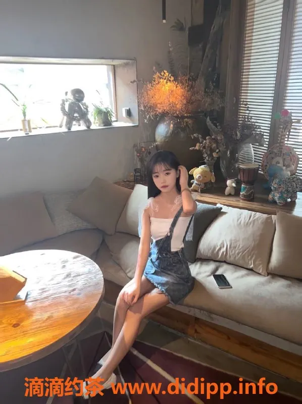 深圳楼凤资源信息,龙华区兮兮老师，1000元一课，完美体验！