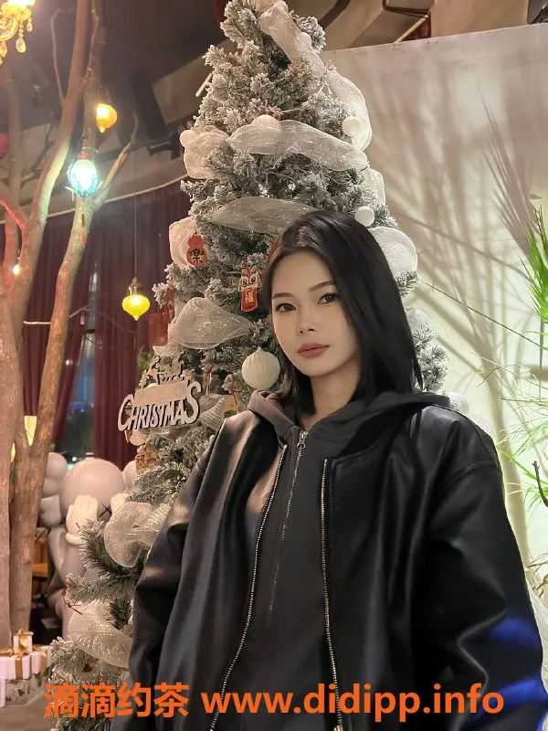 广州楼凤-天河东站摇摇：700元舌吻69p体验