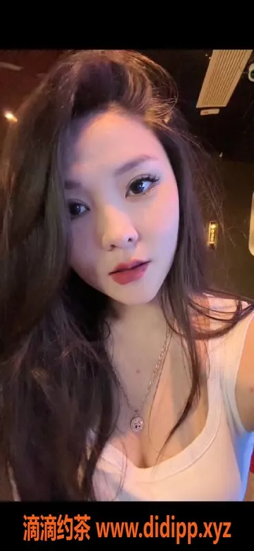 成都楼凤-成都花仙子，25岁，167微胖，优质服务仅需700元