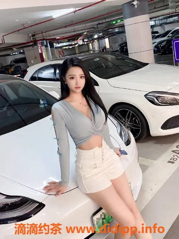 广州楼凤-佛山御姐青青，7P服务，舌吻体验！