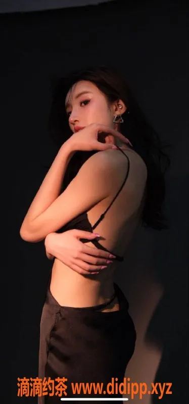 上海楼凤-普陀昆妮老师福利拍卖，限时1400P