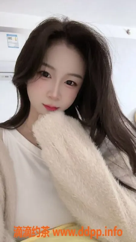 长沙楼凤-芙蓉区晓晓，170cm，20岁，600P特惠服务