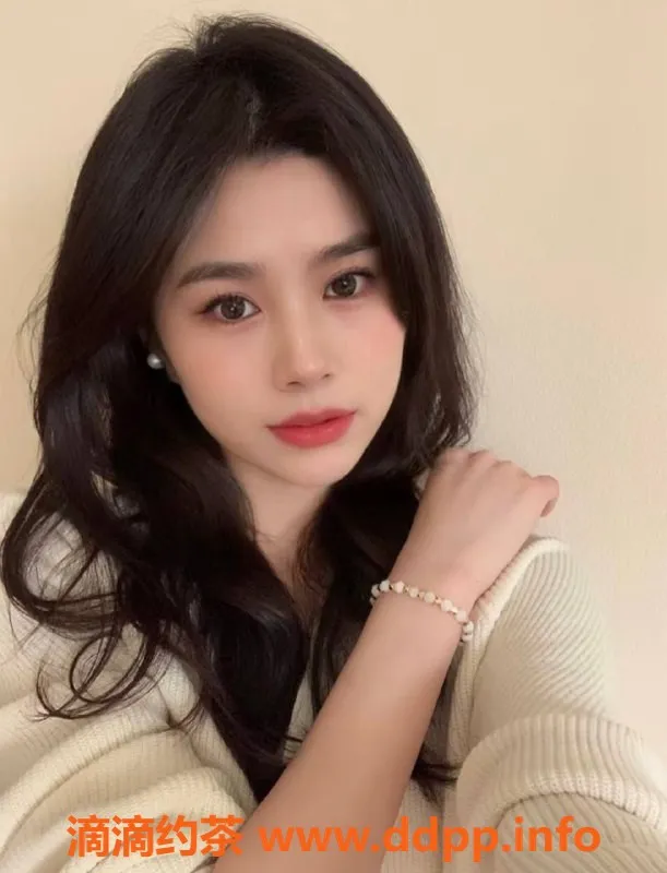 广州楼凤-黄埔雪儿，御姐大胸热情服务6P体验