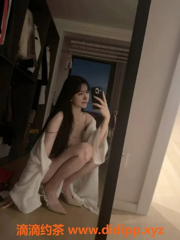 杭州上门服务资源信息,高颜值呆小雨，164cm C+身材，20岁乖巧女孩