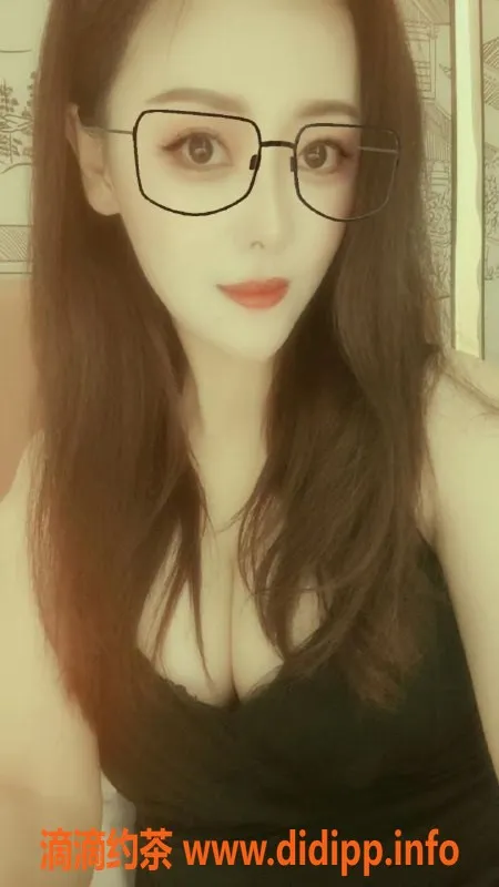 长沙楼凤资源信息,岳麓区小晴，170身高，36D胸围，24岁