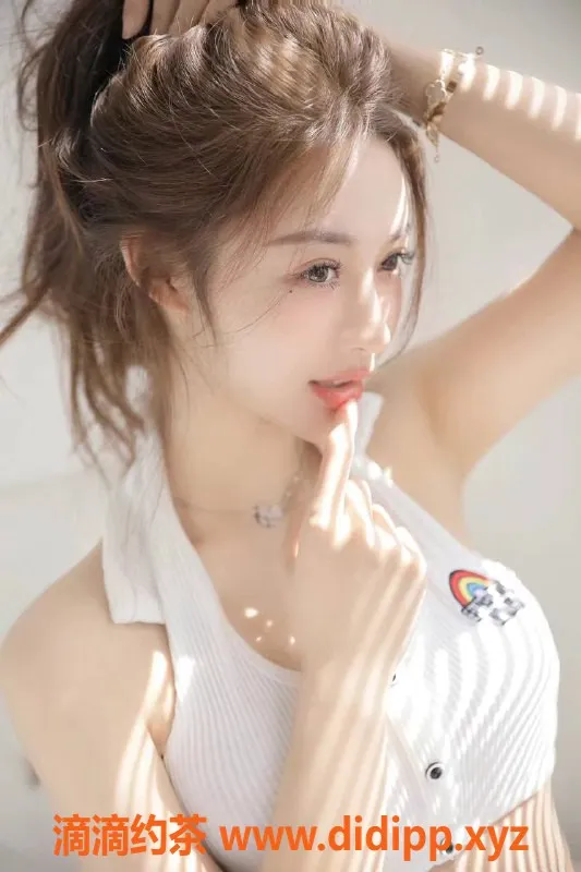 宁波楼凤-00年白皙妹169cm，胸C专享多姿服务