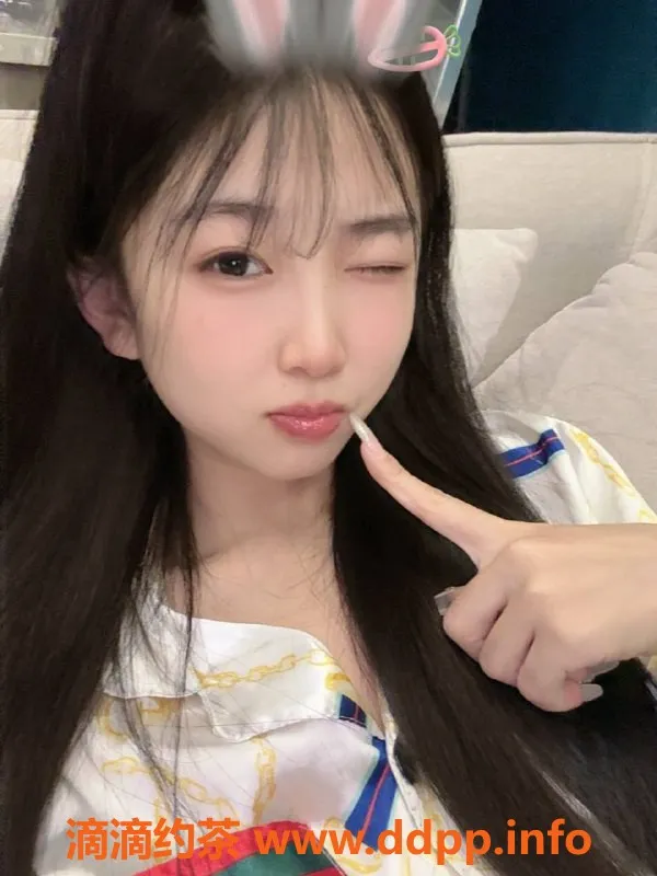 宁波楼凤-鄞州小七｜19岁新秀170cm B杯只要800元起