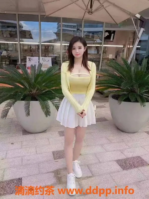 郑州楼凤资源信息,郑州小柯27岁陪浴调情，身高158，48斤只需6/p