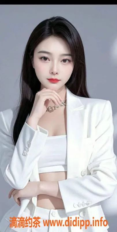 福州楼凤-晋安区伊伊，165身高26岁，深喉陪浴服务