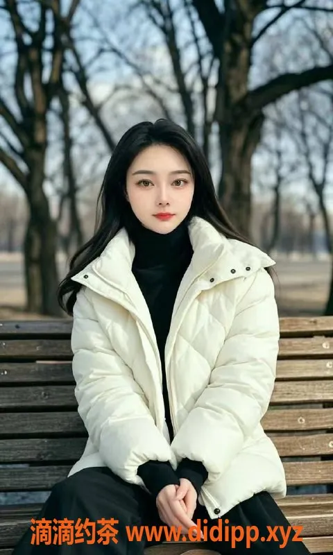 福州楼凤-晋安区伊伊，165身高26岁，深喉陪浴服务