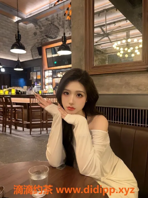 广州楼凤-天河区紫萱，茶费700，超好服务等你来体验！