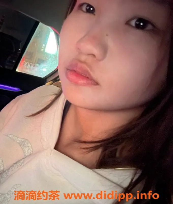 长沙楼凤-岳麓区小怡妹，500元起享受特服务