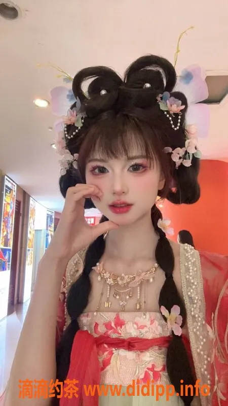 重庆楼凤-眠眠，甜美少女，88斤，提供专业服务