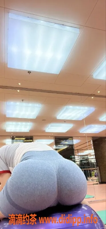 成都楼凤资源信息,成都大表姐，25岁丰满御姐，超棒服务体验