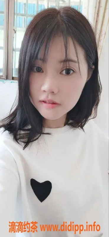 郑州楼凤资源信息,郑州菲菲，身高163，服务价格4张，口沙全身按摩