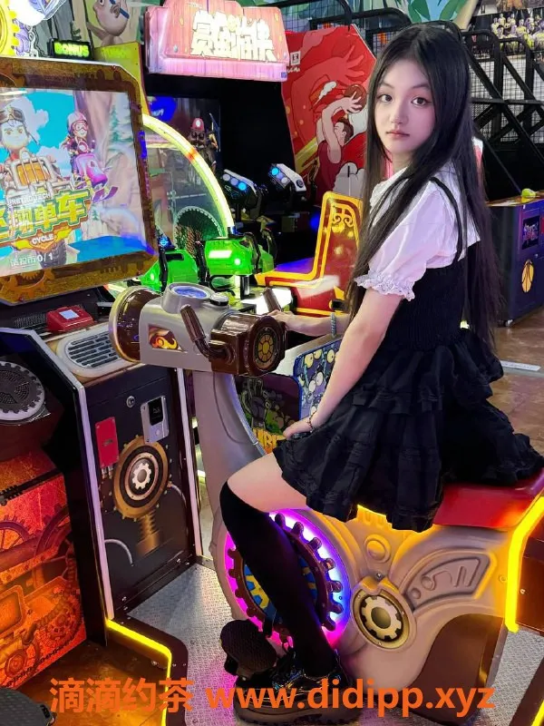 杭州楼凤资源信息,杭州馨儿服务介绍：800p起，工兵福利名额紧张