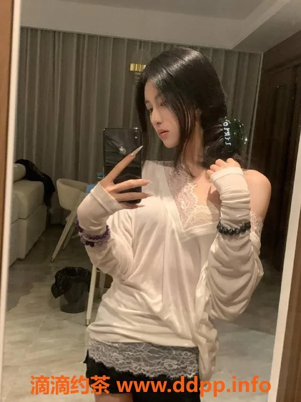 杭州楼凤-云允儿：165cm甜美学妹，价格实惠，服务多样