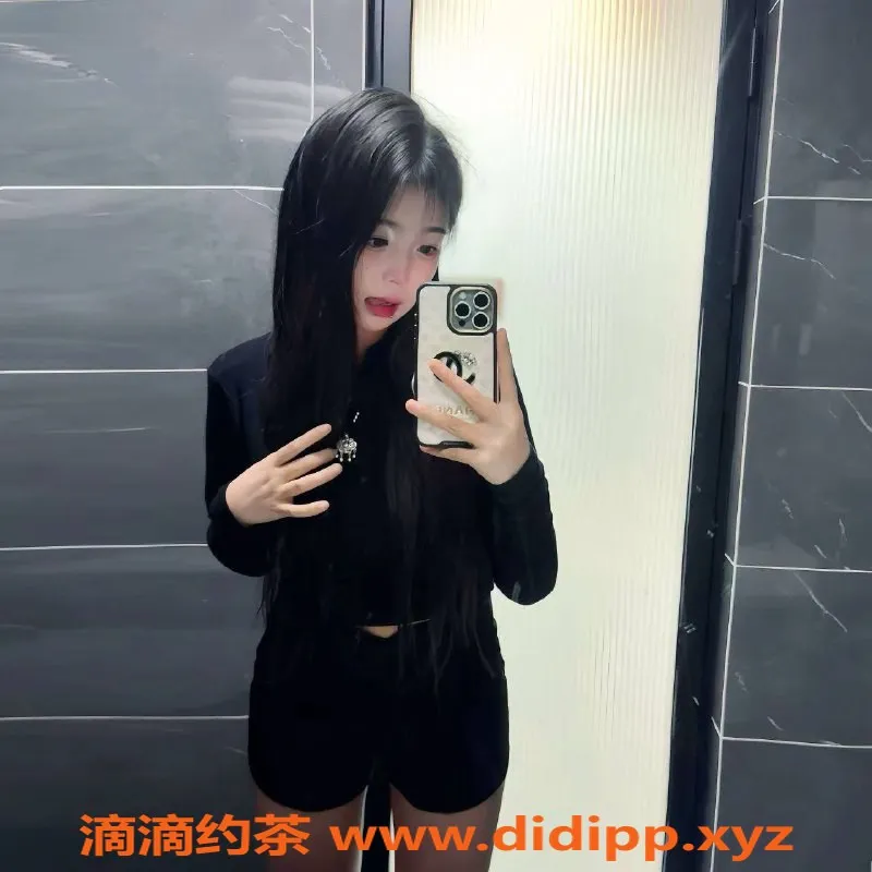 成都楼凤-15岁新人五筒 胸围D 600元独享服务