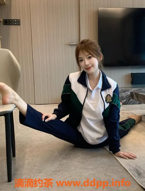 杭州上门服务-20岁舞蹈生云兮，身高166cm，超柔韧服务等你体验