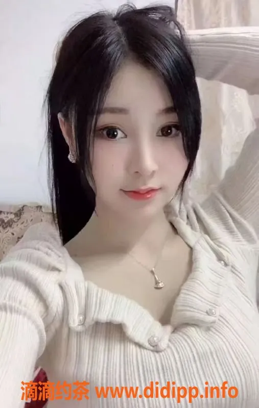 重庆楼凤-渝中区24岁莎莎，轻盈48KG，C+罩杯，莞式服务热情到位