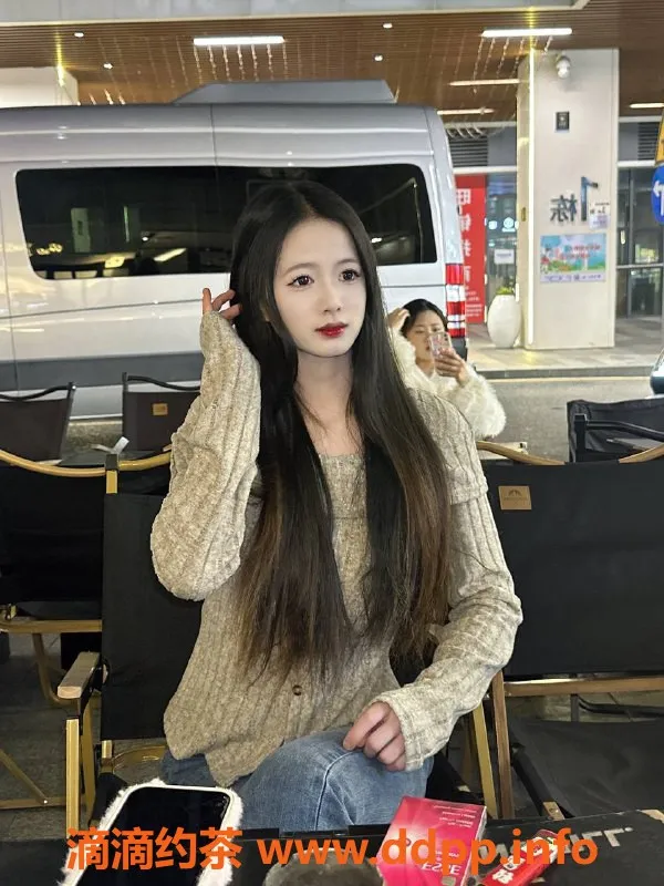 宁波楼凤-鄞州苏月：164cm新妹子，轻松体验无套服务！