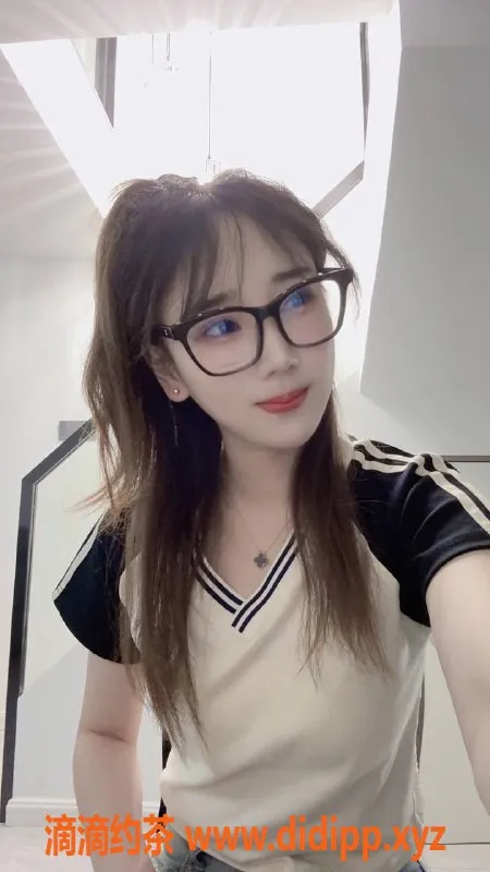 杭州楼凤-上城区郭小小，特惠工兵服务，价格亲民！