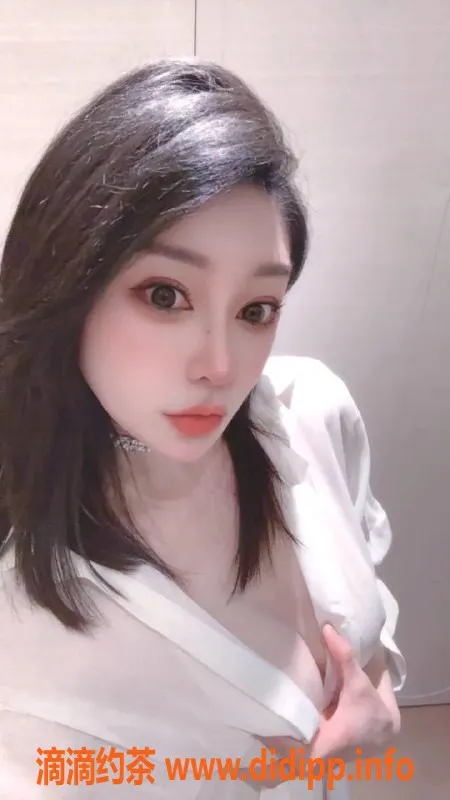 上海楼凤-徐汇区28岁语涵，身高164，胸围36C，服务多样，价格实惠