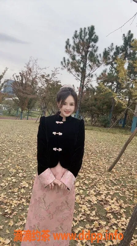 杭州楼凤-拱墅区妮妮：26岁 38D胸围，服务好只需800元