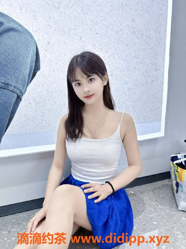 深圳楼凤-龙华小柠檬，1300元畅享超赞服务