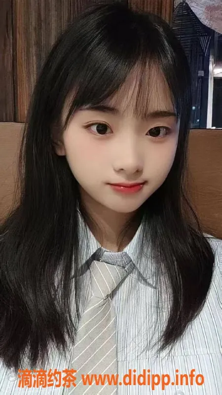 深圳楼凤-龙华小柠檬，1300元畅享超赞服务