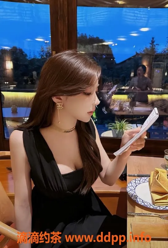 宁波楼凤-宁波久慕慕，168cm D胸美媚，1200元全套服务