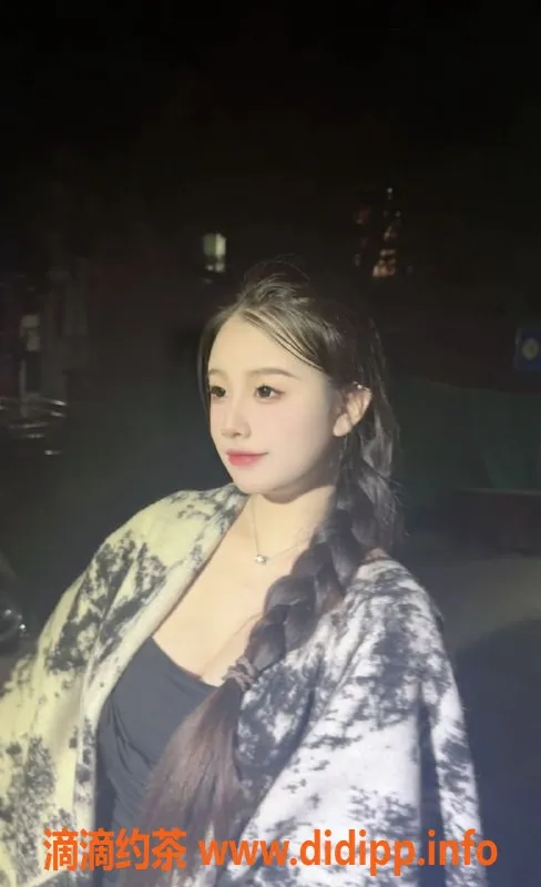 成都楼凤-成都成华区幼辞21岁丰腴嫩妹，服务超赞